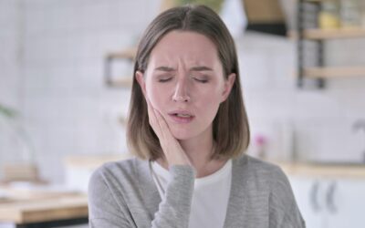 Uczulenie na aparat ortodontyczny – jak wygląda i jakie są objawy?