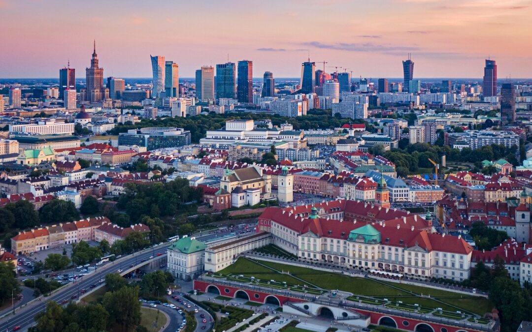 Do jakiego ortodonty w Warszawie warto się wybrać? Który oferuje leczenie metodą Invisalign®?