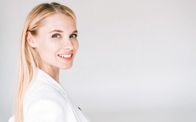 Czy Invisalign@ może poprawić nie tylko wygląd zębów, ale także układ zgryzu?